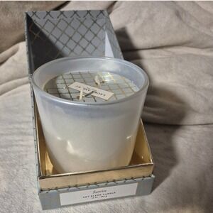 Laura Ashley Sunrise Soy Blend Candle 14 oz 2-Wick Frosted Glass Gift Boxed NEW